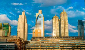 Cuáles Son Los Gastos De Escritura En CABA Al Comprar Una Propiedad 6 edificio moderno en buenos aires argentina