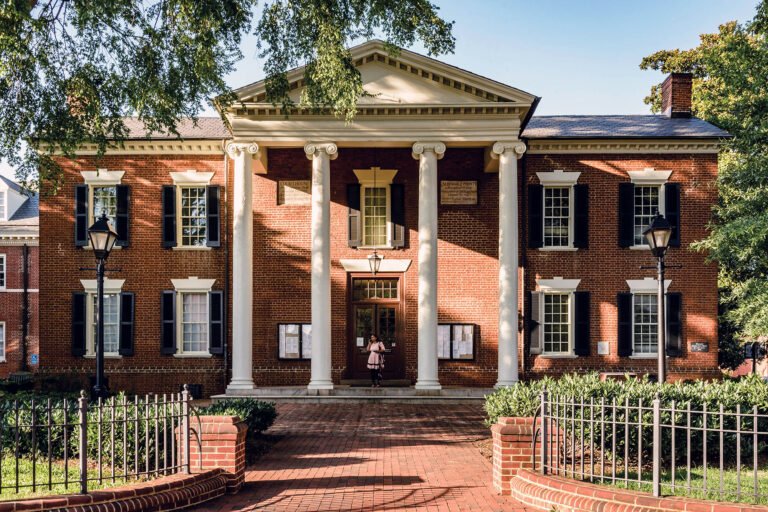 Cómo Entrar a Trabajar en Tribunales y Cuáles Son los Requisitos