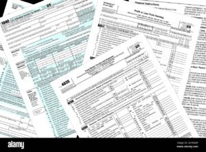 formulario administrativo afip en escritorio limpio